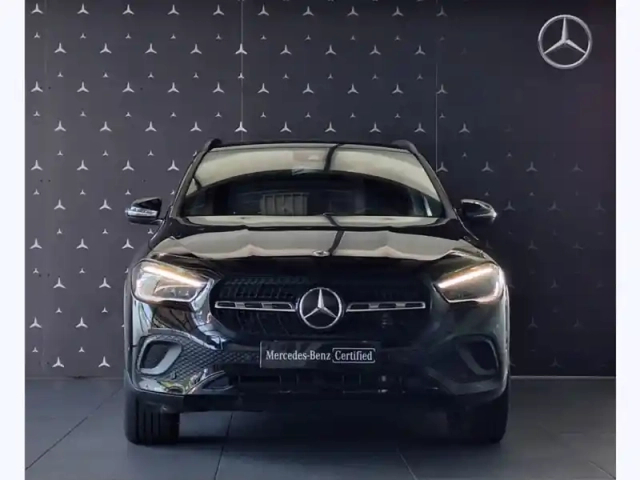 Mercedes Gla 200 d progressive line — photo 39