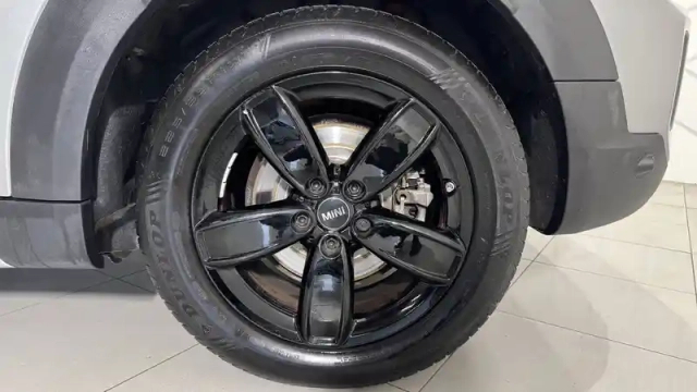 Mini Mini countryman 125 - 95 ch all4 bva6 — photo 15