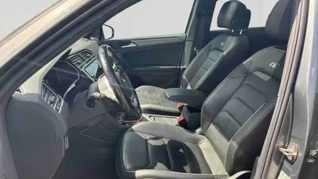 Volkswagen Tiguan 2.0 tdi 150 dsg7 — photo 12