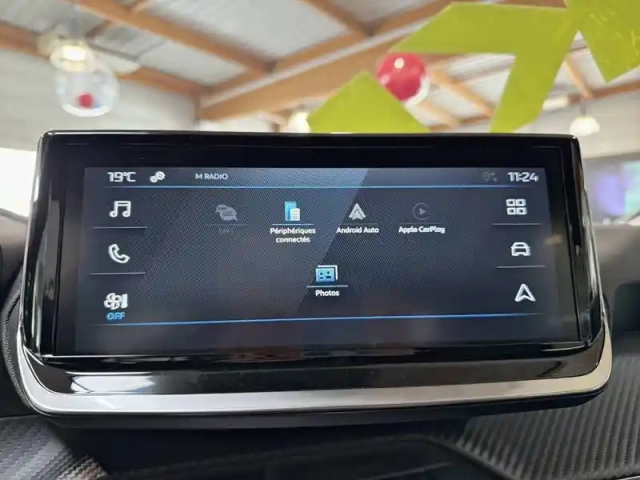 Peugeot 2008 hybrid 110 e-dcs6 — photo 19