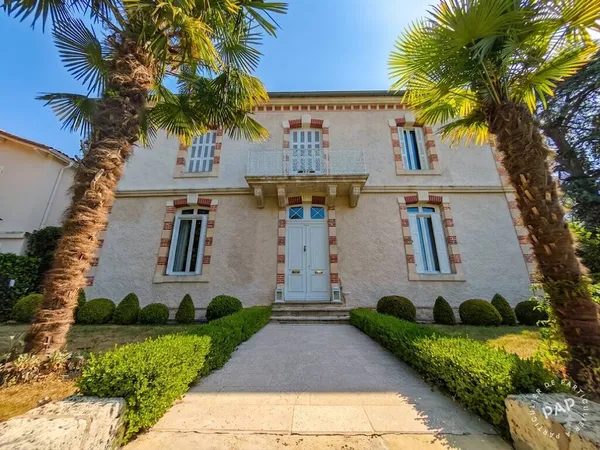 Maison 7 pièces 291 m²