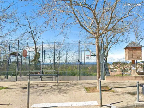 Béziers centre studio meublé RDC pour investisseur