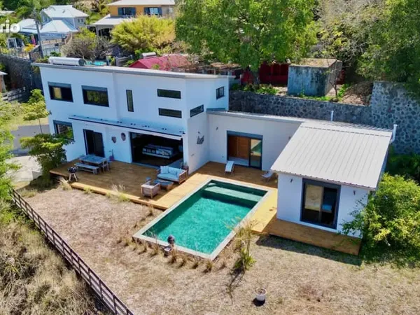 Villa T4 avec Studio - 207 m2 - Piton Saint Leu