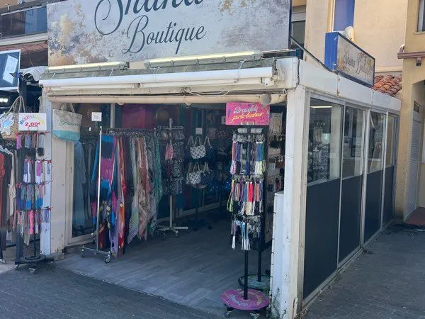 Loue boutique à la saison ÉTÉ 27