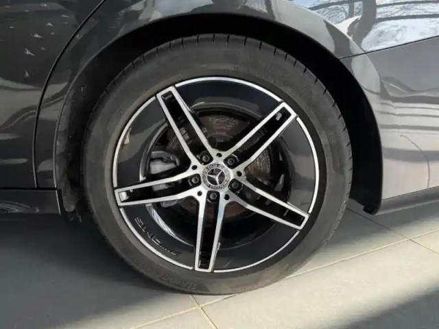 Mercedes Classe E 220 d amg line berlin — photo 29
