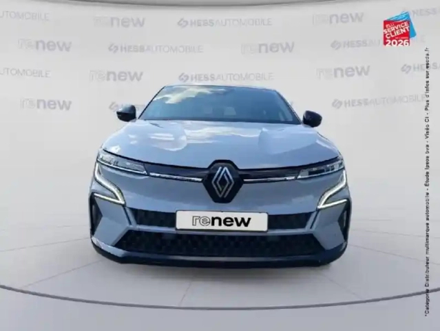 Renault Megane e-tech electric ev60 220ch iconic super charge — photo 2