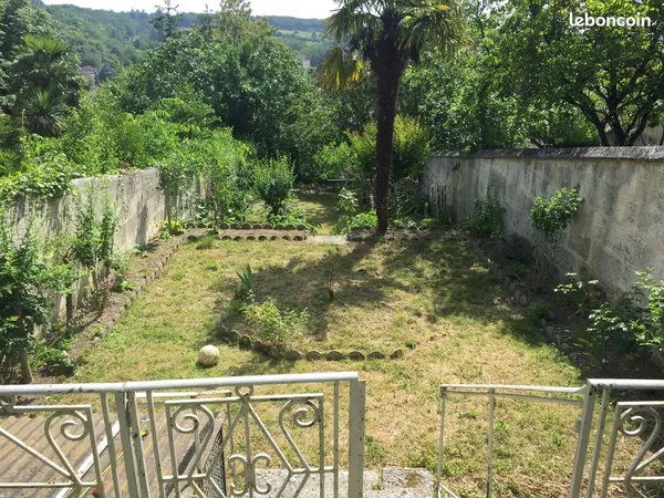 Maison proche Théâtre avec jardin et vue golf