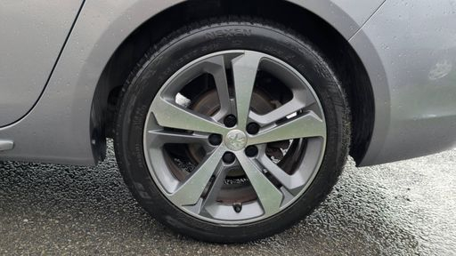 Peugeot 308 SW 1.6 BlueHDi 120 EAT6 - GT Line – 2017 – 136964 km – Diesel – Boîte Automatique — photo 14