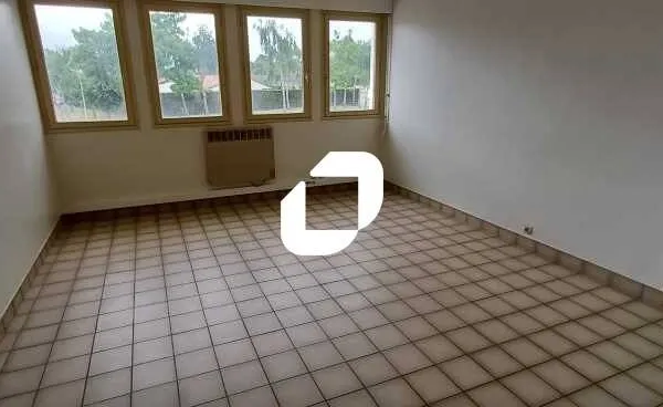 Bureaux 75 m²