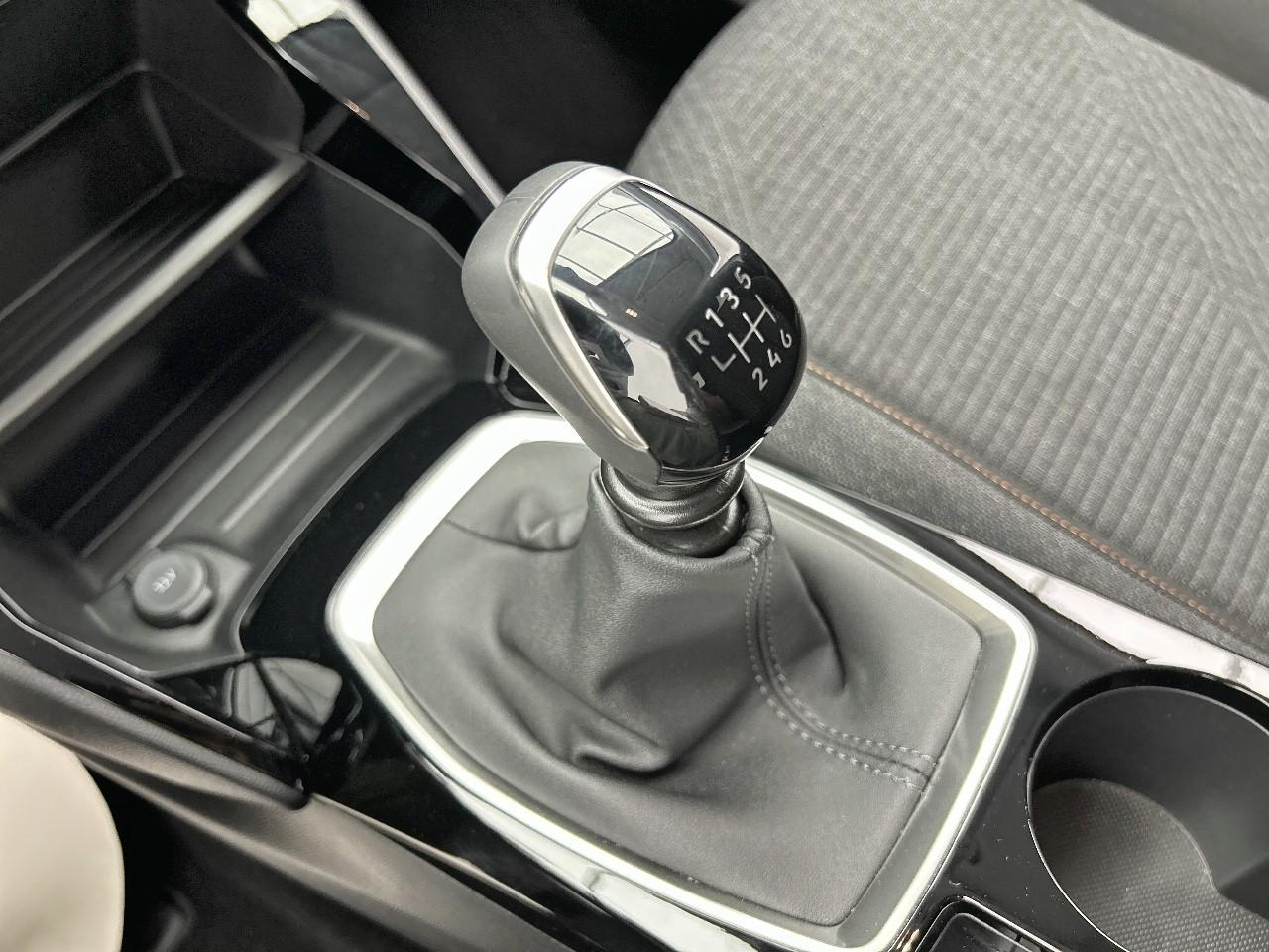 Peugeot 208 100 s&s bvm6 style — photo 17