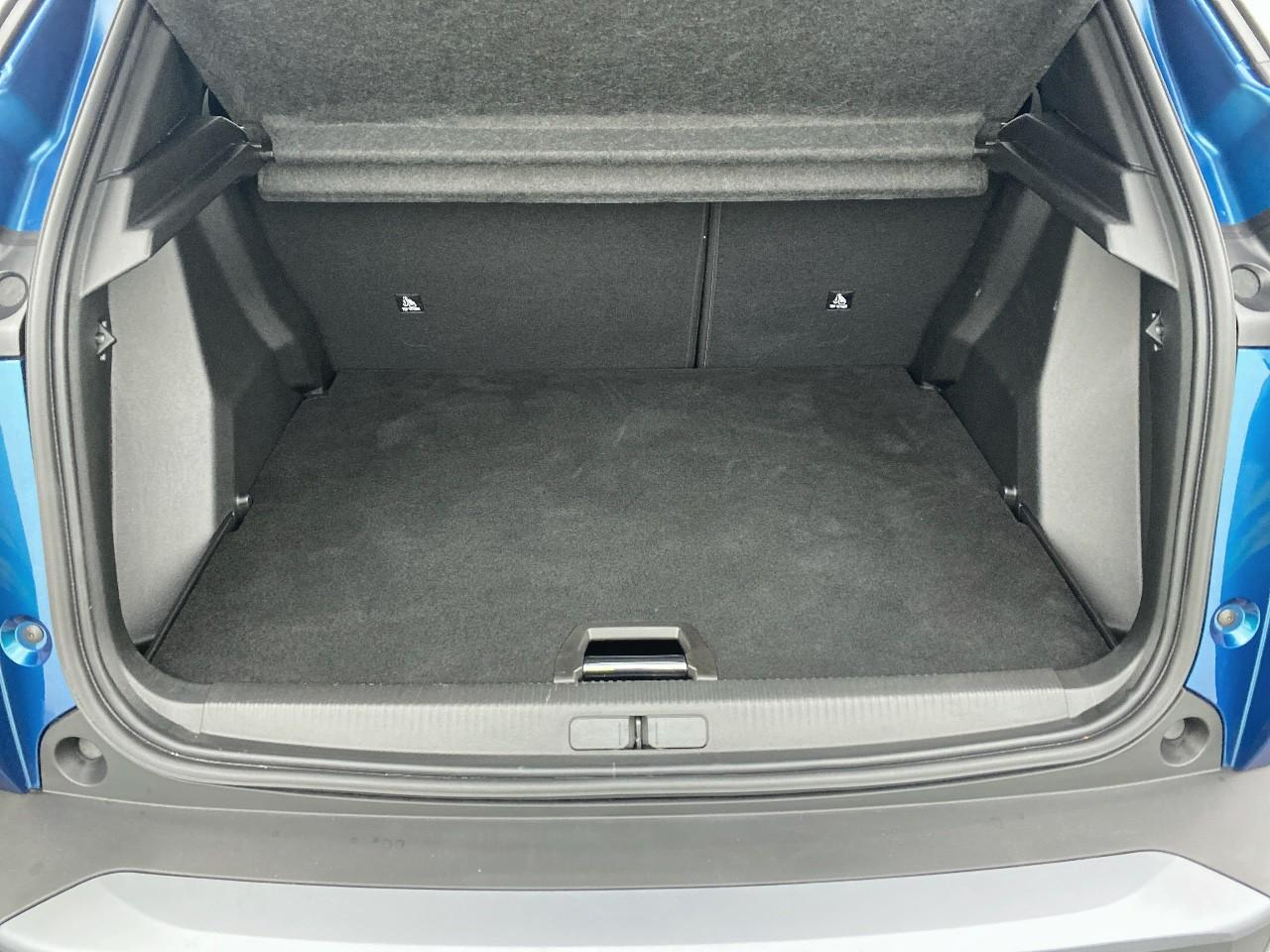 Peugeot 2008 hybrid 145 ch e-dcs6 allure — photo 6