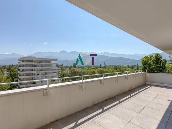 T3 d'exception de 60m2 avec terrasse panoramique de 28m2 à Meyl