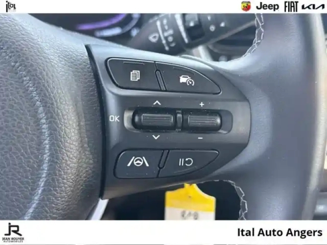 Kia Stonic 1.0 t-gdi 100ch active dct7 — photo 14