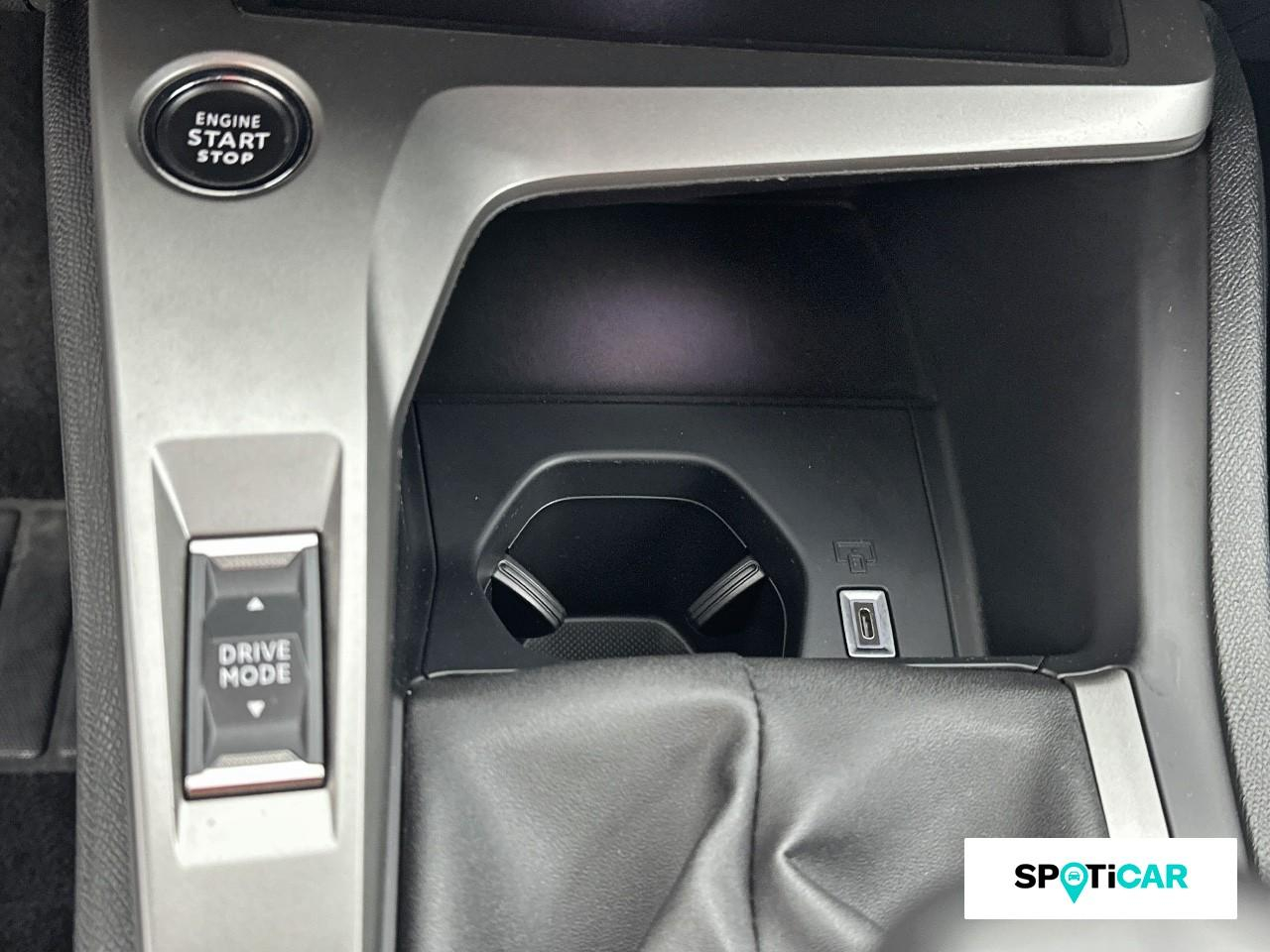 Peugeot 308 1.5 bluehdi 130ch s&s active pack — photo 16
