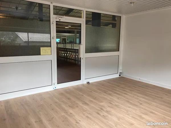 Location bureaux Thones 25 à 50m2