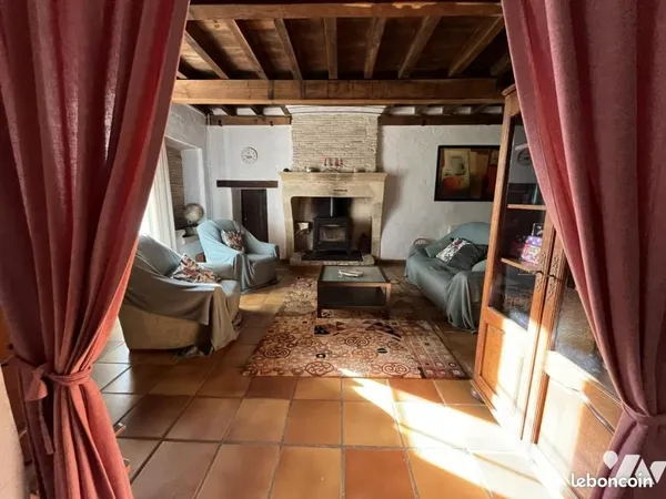 Maison 5 pièces 270 m²