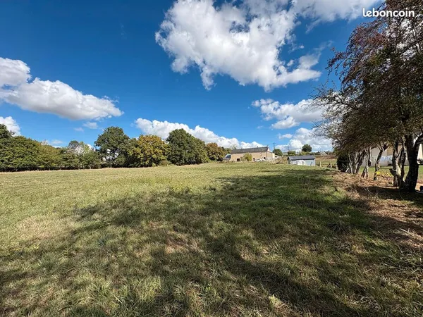 Terrain 10689 m² LE BOURGNEUF LA FORET