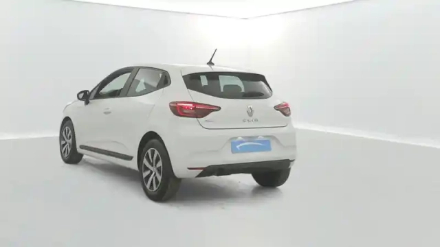 Renault Clio tce 90 equilibre 5p — photo 3