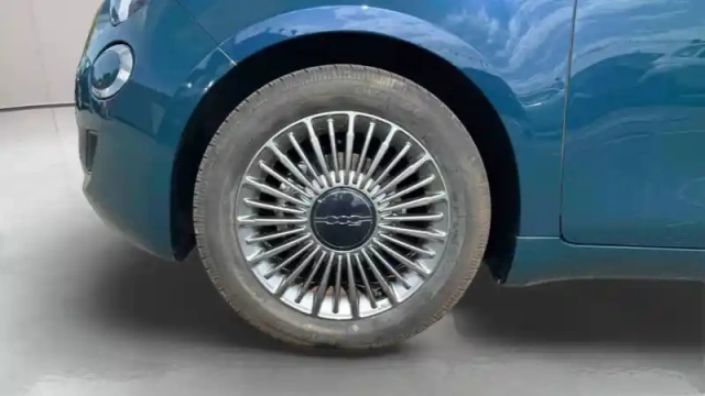 Fiat 500 e 95 ch — photo 9