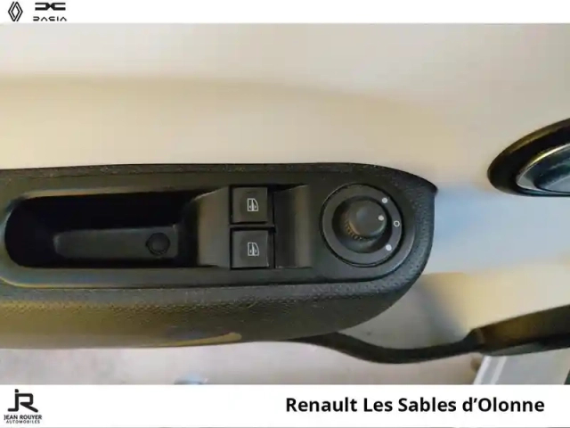Renault Twingo 1.0 sce 65ch equilibre — photo 29