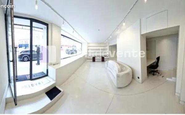 Local commercial 66 m²