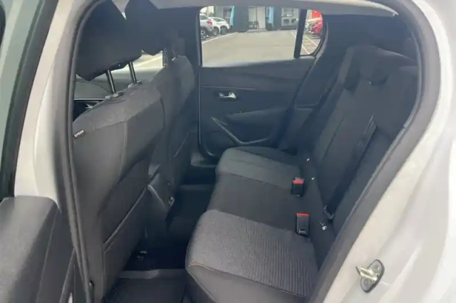 Peugeot 208 100 s&amp;s bvm6 — photo 11