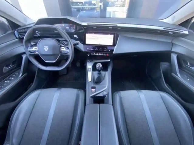 Peugeot 308 iii puretech 130 s&amp;s allure — photo 4