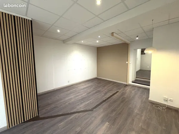 Local esthétique 35 m²