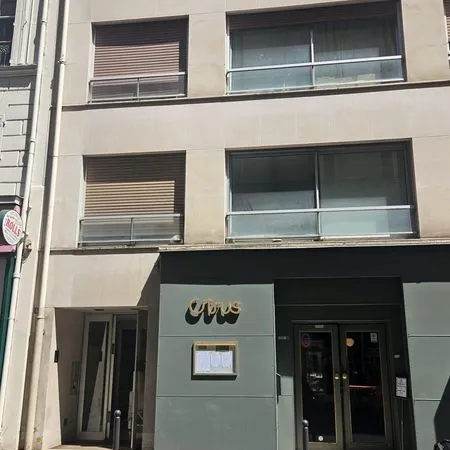 2 pièces Paris 08