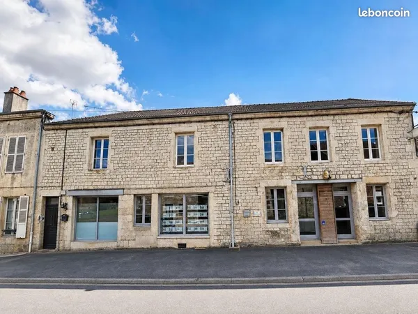12 pièces 460 m²