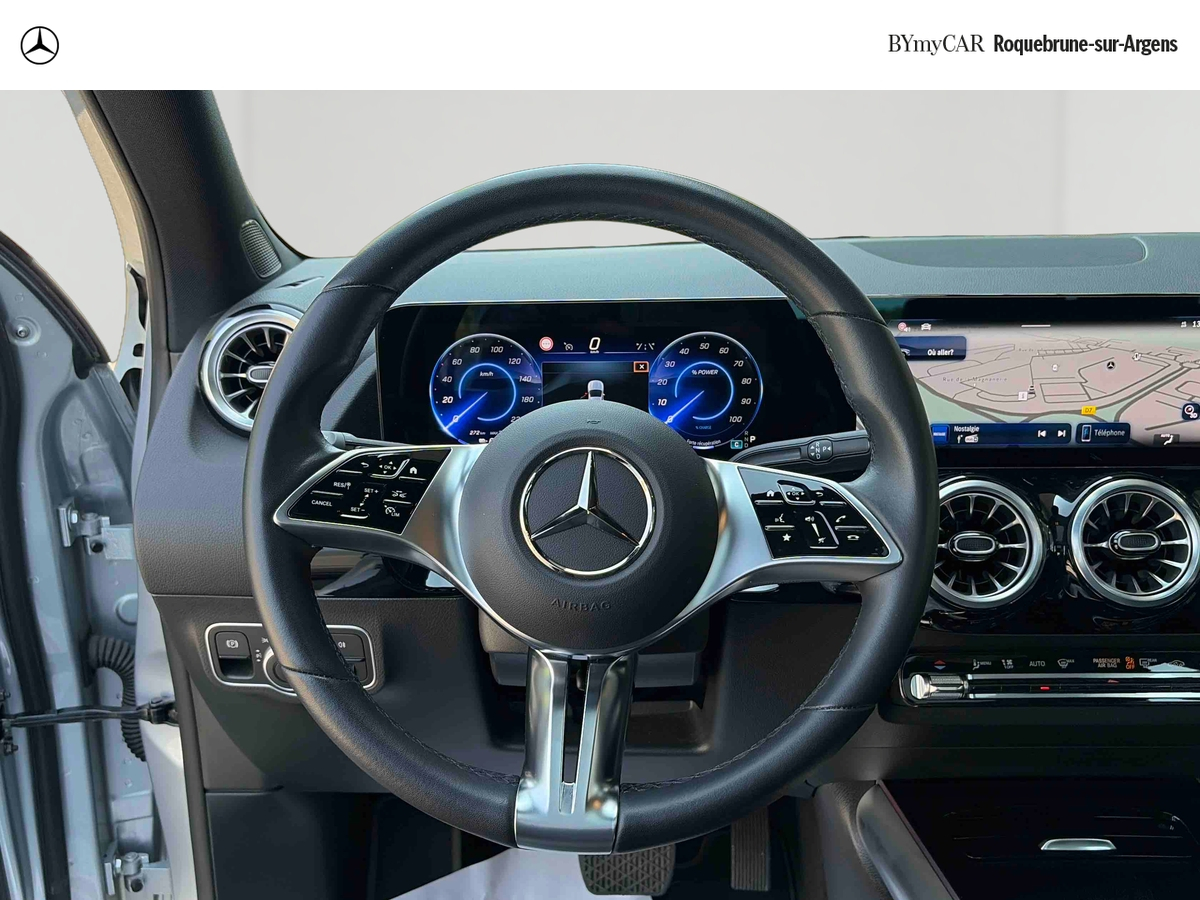 Mercedes EQA 250+ — photo 10