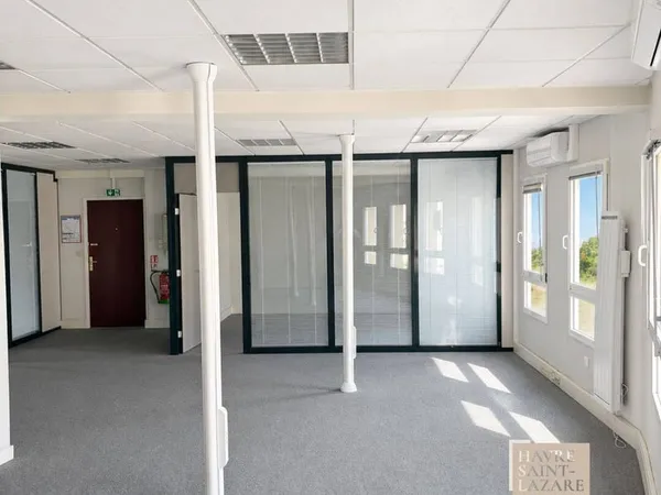 Bureaux 137 m²