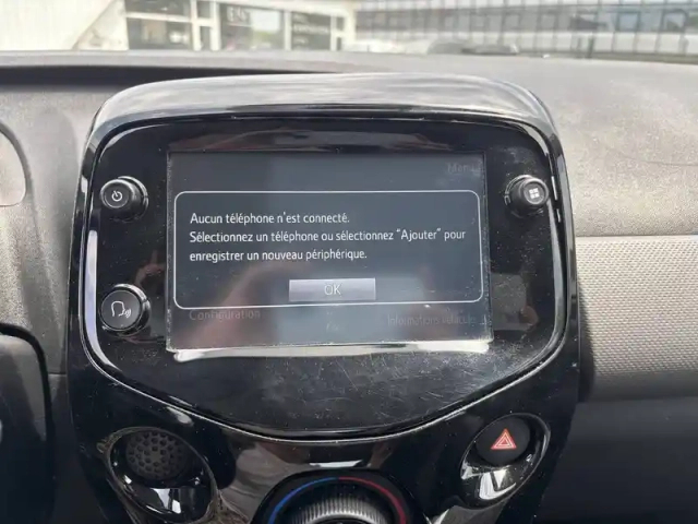 Peugeot 108 vti 72ch s&amp;s bvm5 — photo 4