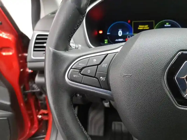 Renault Megane iv estate e-tech plug-in hybrid 160 — photo 34