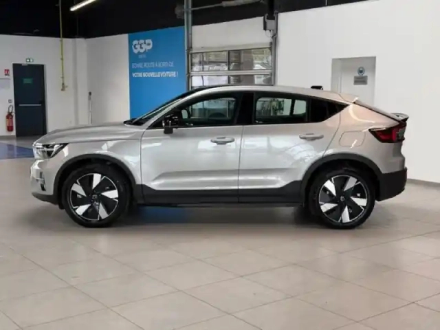 Volvo C40 recharge extended range 252ch plus — photo 8