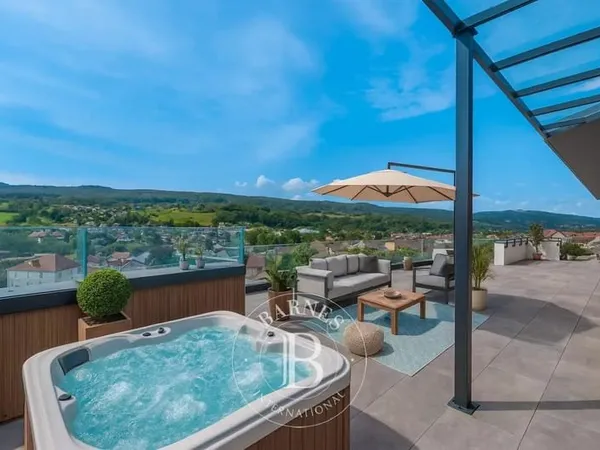 BARNES ANNECY - APPARTEMENT DERNIER ETAGE TERRASSE
