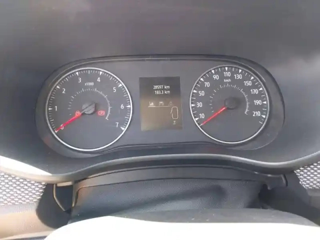 Dacia Sandero sce 65 — photo 12
