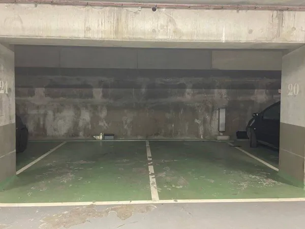 Parking 11 m²