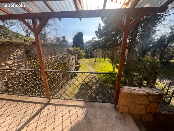 Maison de campagne LAPEYROUSE-MORNAY