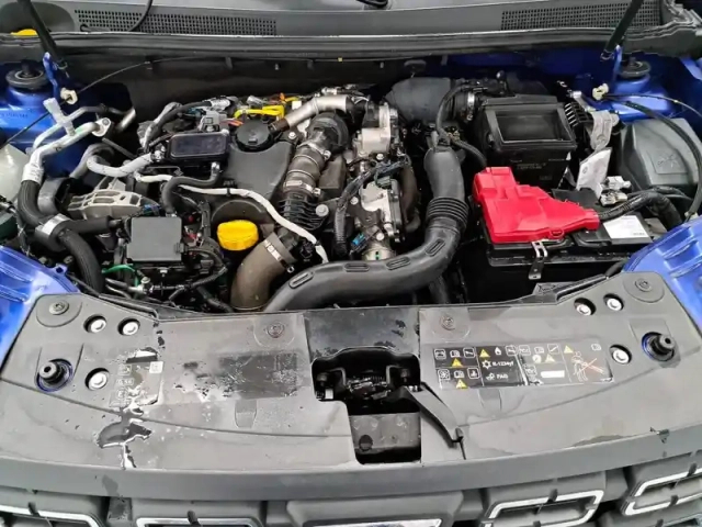 Dacia Duster blue dci 115 4x2 — photo 14