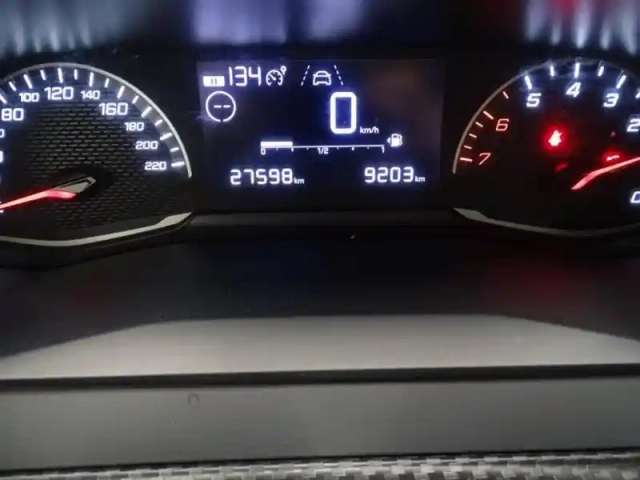 Peugeot 208 1.2 puretech 75ch s&amp;s like — photo 12