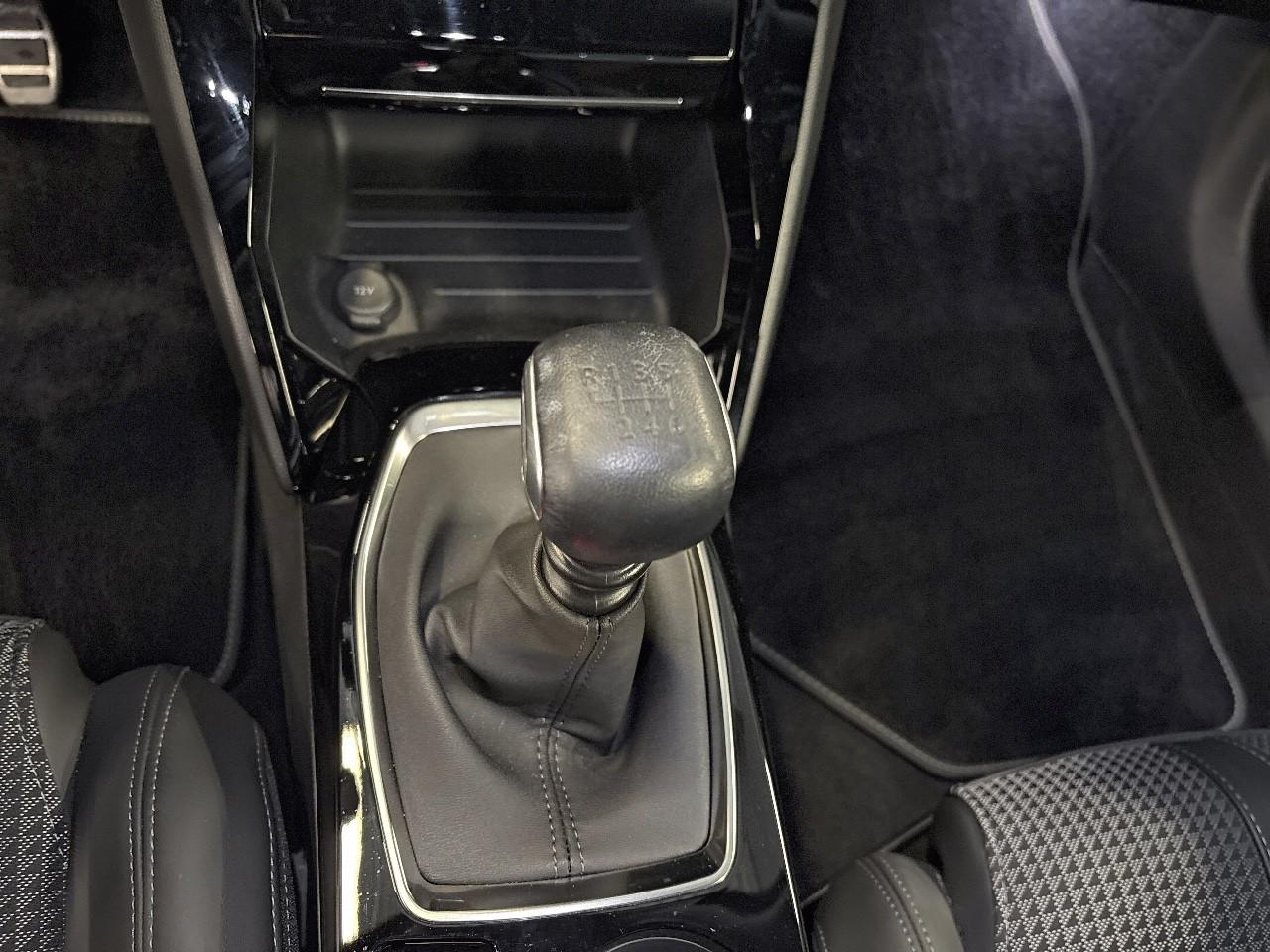 Peugeot 2008 puretech 130 s&s bvm6 gt — photo 24
