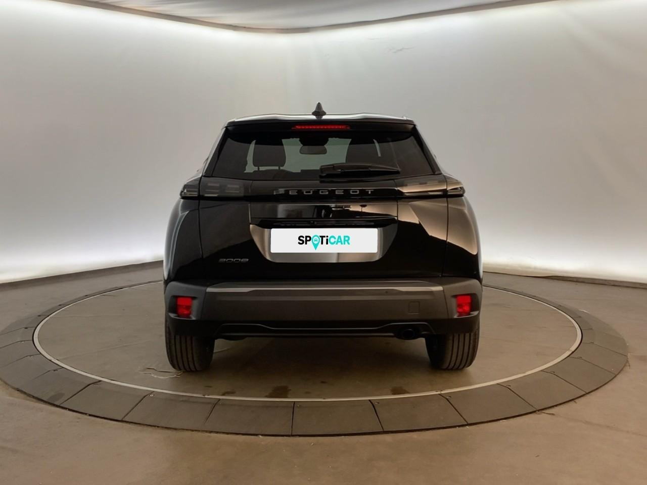 Peugeot 2008 turbo 100 ch bvm6 allure — photo 5