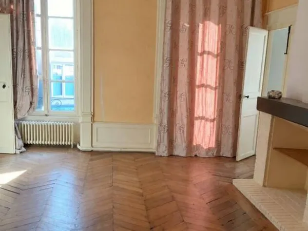 Appartement 5 pièces 143 m²