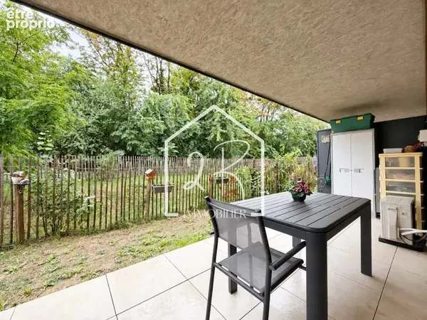 T2 - 42 m2 - rez-de-jardin - parking