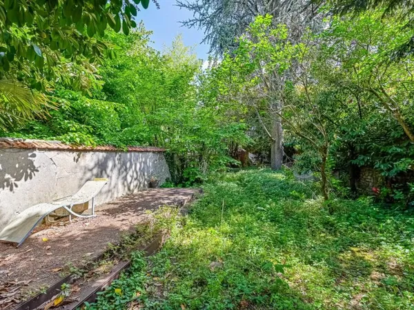 Maisons à vendre à 10 minutes du métro École vétérinaire