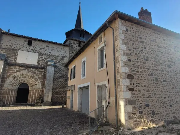 Vends maison de ville restauration récente