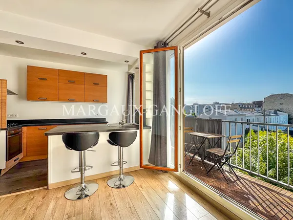 Vends appartement avec balcon et vue dégagée