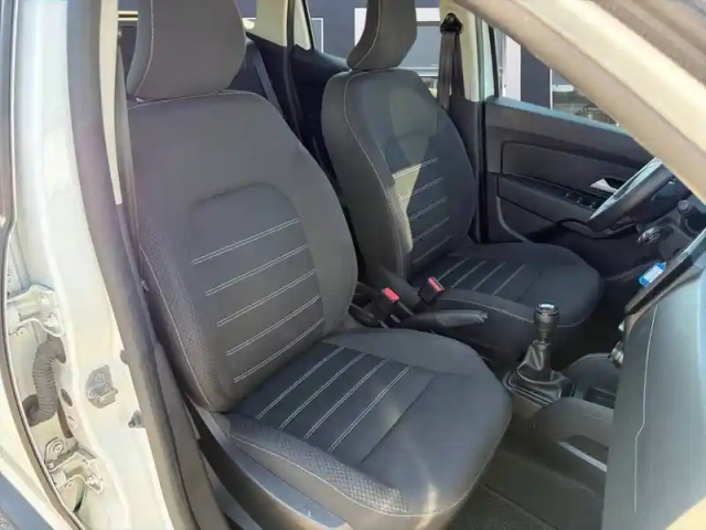 Dacia Duster eco-g 100 4x2 — photo 19
