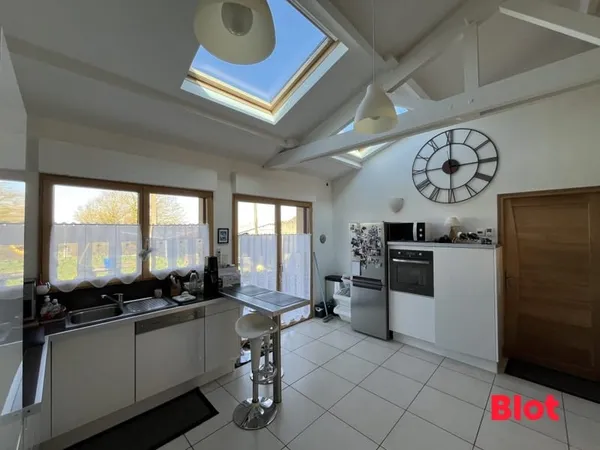A VENDRE PAR BLOT IMMOBILIER - CHARMANTE LONGERE - 3 CHAMBRES - ERCE EN LAMEE